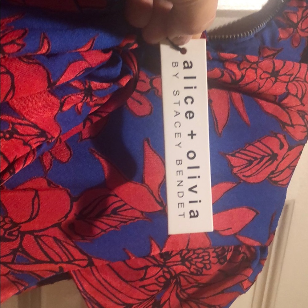 Alice +olivia red Dress new with the tag ￼ - Picture 7 of 7